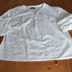 Basic Editions Vintage Y2K White Relaxed Embroidered Blouse